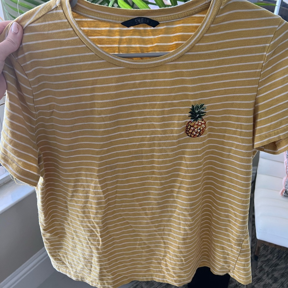 Women’s SHEIN Pineapple Striped Graphic T-Shirt, size large (8-10)